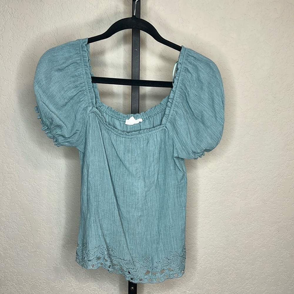 378 - Mine NWOT Light Green Short Sleeve Top, Size Small